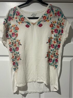 Sundance Cream Floral Embroidered V-Neck Blouse